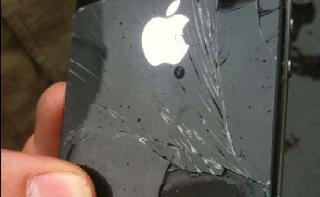 The Apple iPhone, which caught fire during a domestic flight from the North Coast. The Apple iPhone, which caught fire during a domestic flight from the North Coast.